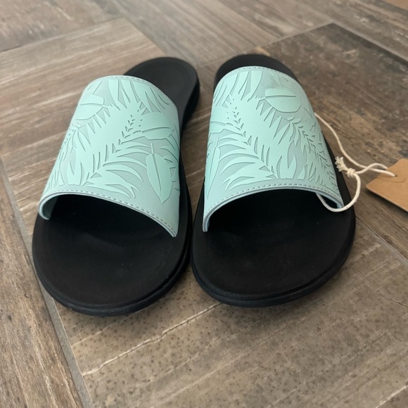OLUKAI Women's Punua Olu Slides size 11 NWT - Picture 3 of 9